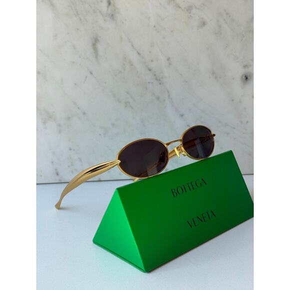 NEW Bottega Veneta BV1386S Gold Sardine Oval Sunglasses $655 main image 7
